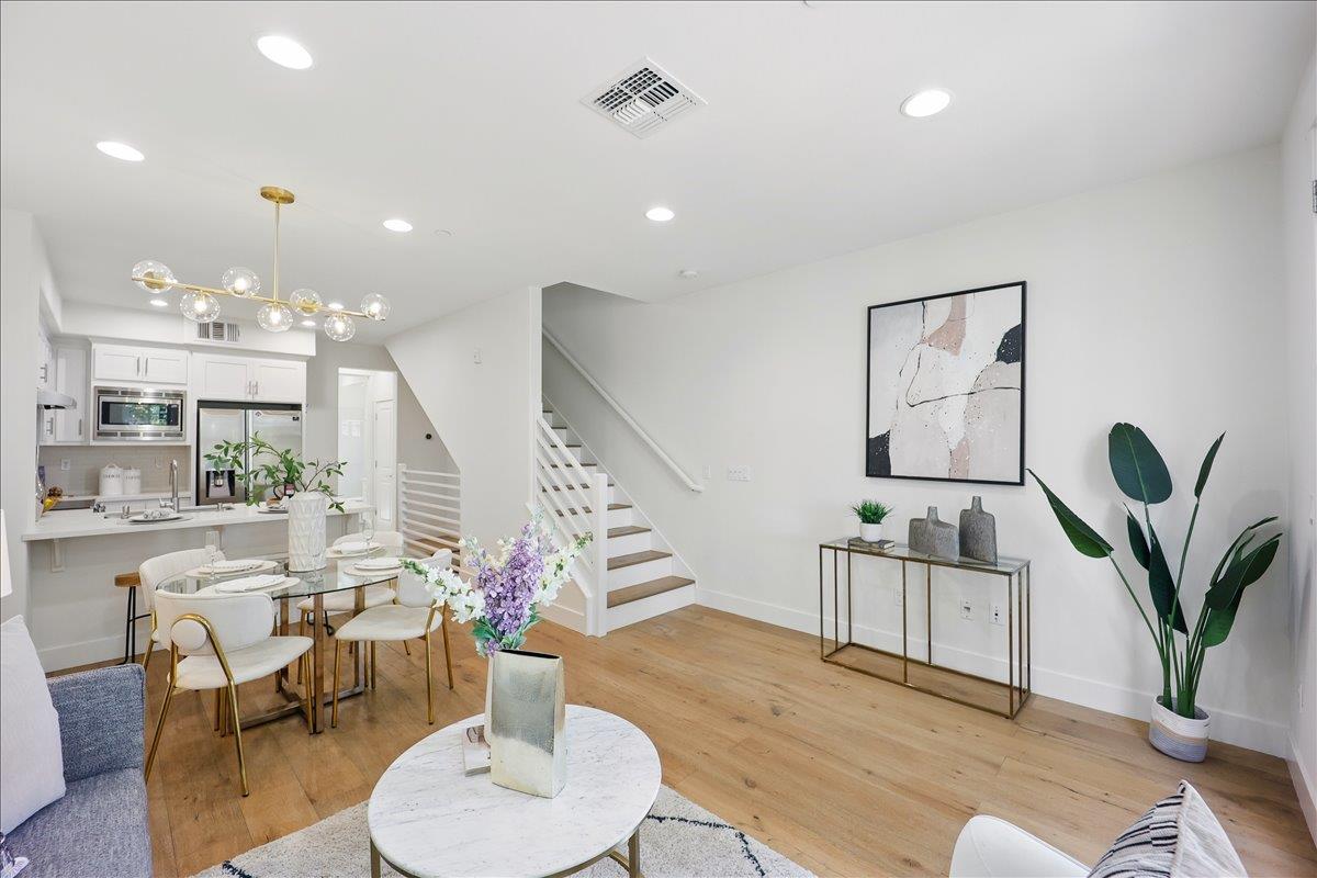 Detail Gallery Image 5 of 35 For 837 Sierra Vista, Mountain View,  CA 94043 - 3 Beds | 3 Baths