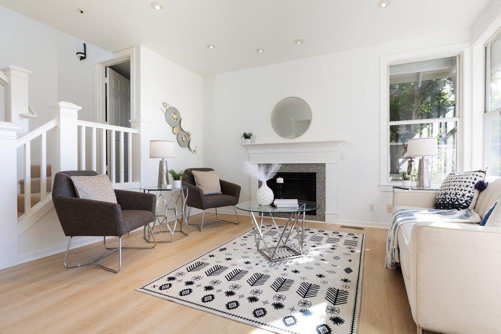 Detail Gallery Image 3 of 22 For 205 Roosevelt Ter, Santa Cruz,  CA 95060 - 2 Beds | 1/1 Baths