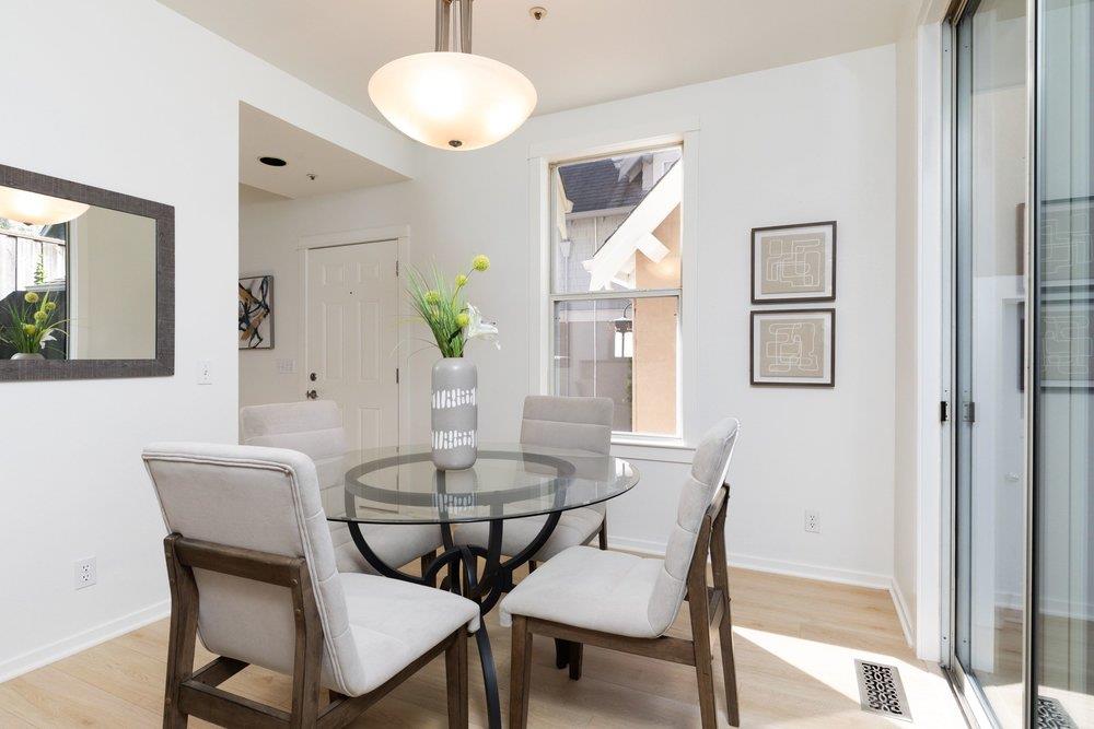 Detail Gallery Image 8 of 22 For 205 Roosevelt Ter, Santa Cruz,  CA 95060 - 2 Beds | 1/1 Baths