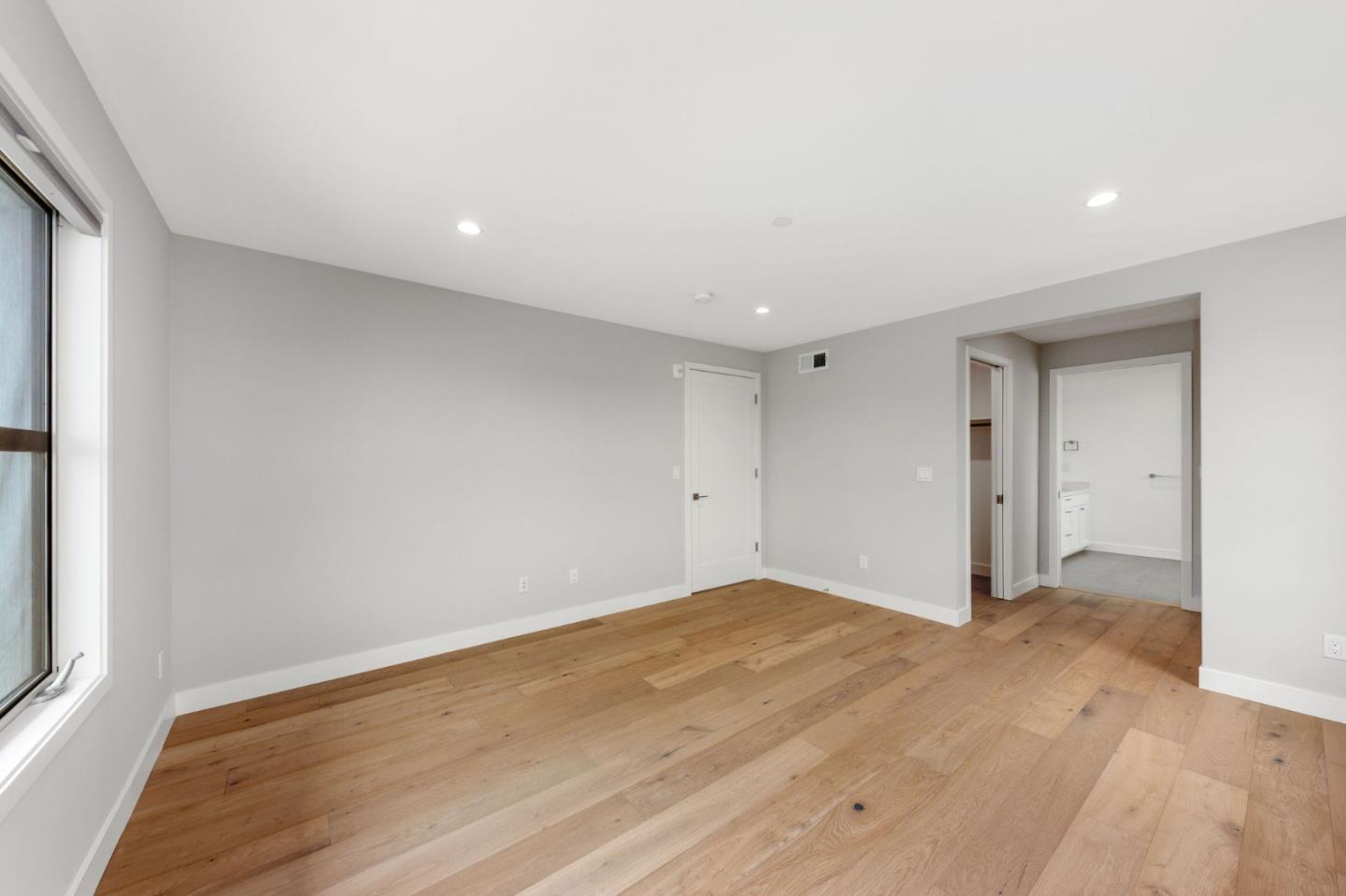 Detail Gallery Image 9 of 17 For 30 Hermosa Ave #301,  Millbrae,  CA 94030 - 2 Beds | 2 Baths