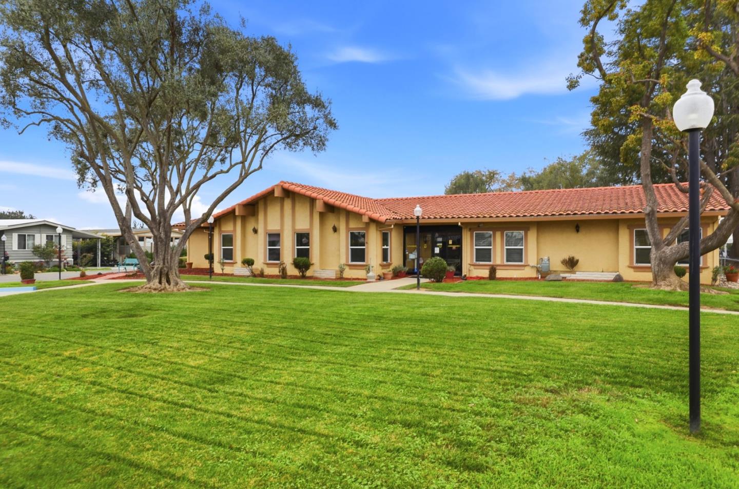 Detail Gallery Image 20 of 24 For 275 Burnett #36,  Morgan Hill,  CA 95037 - 2 Beds | 2 Baths