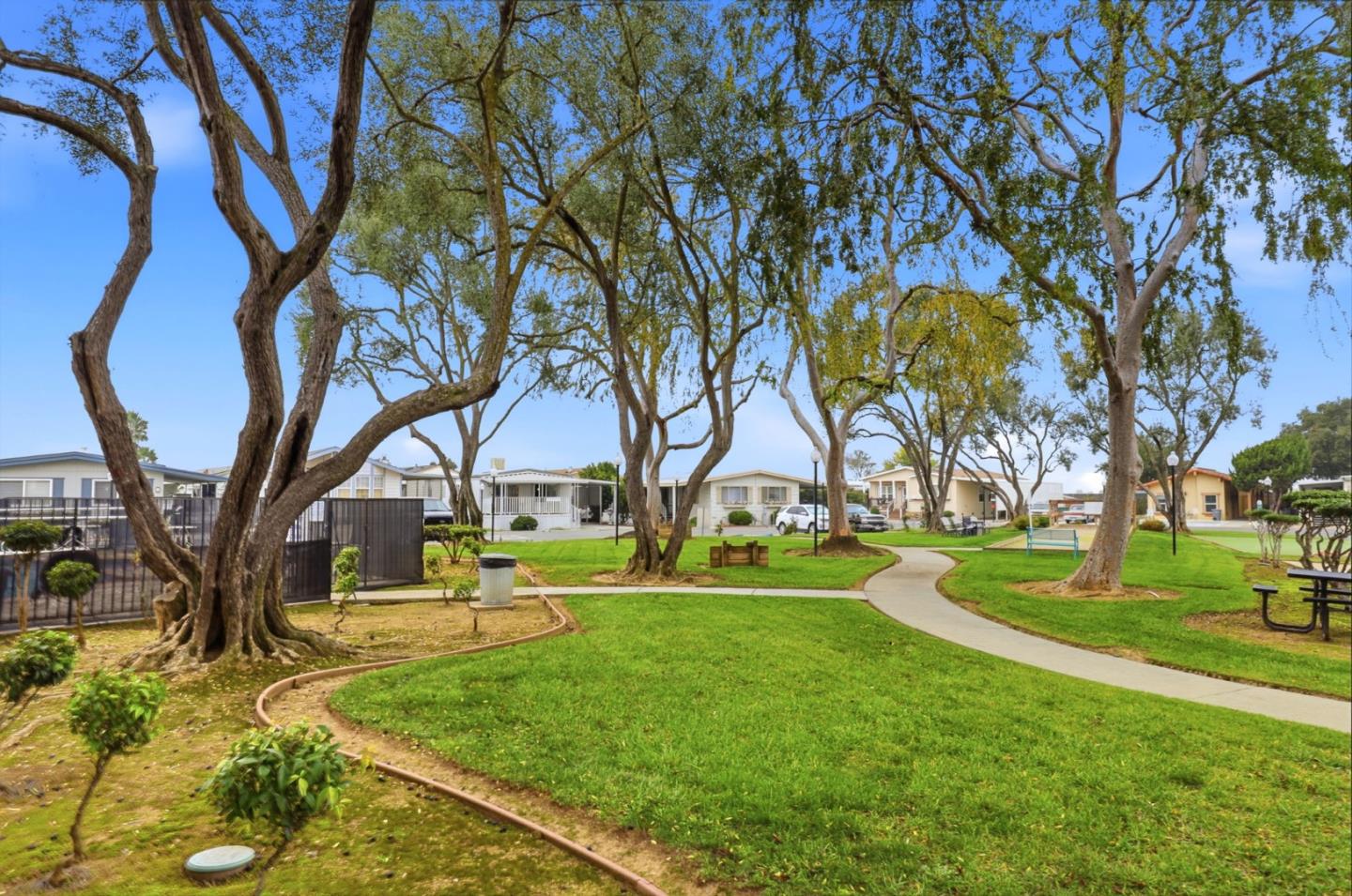 Detail Gallery Image 22 of 24 For 275 Burnett #36,  Morgan Hill,  CA 95037 - 2 Beds | 2 Baths