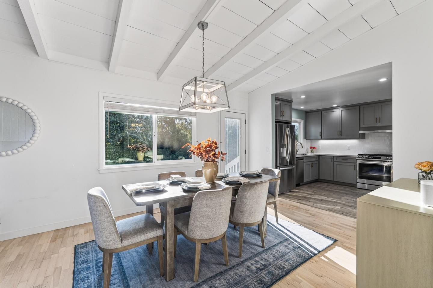 Detail Gallery Image 12 of 26 For 3610 Oliver Rd, Carmel,  CA 93923 - 3 Beds | 2 Baths