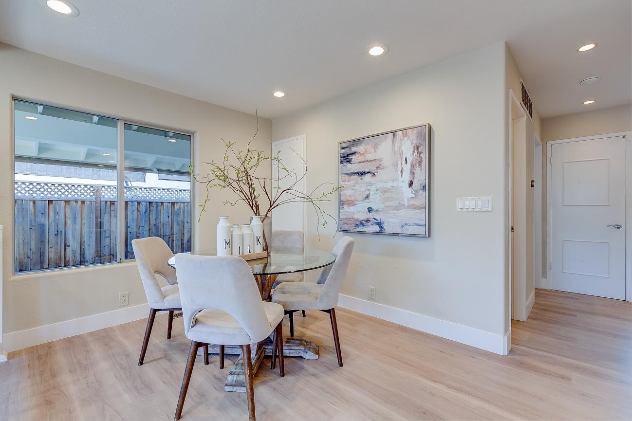 Detail Gallery Image 14 of 32 For 6582 San Ignacio Ave, San Jose,  CA 95119 - 4 Beds | 2/1 Baths
