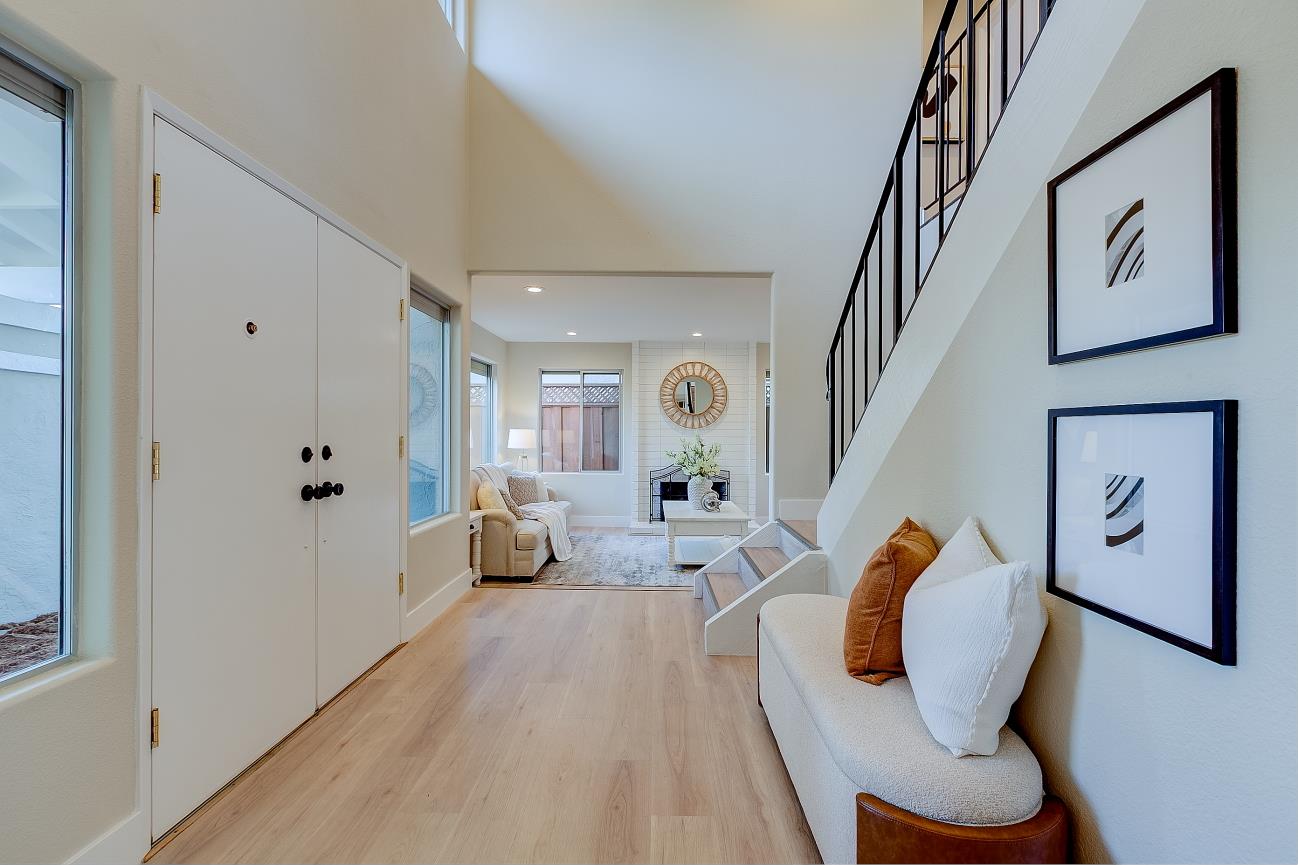 Detail Gallery Image 2 of 32 For 6582 San Ignacio Ave, San Jose,  CA 95119 - 4 Beds | 2/1 Baths