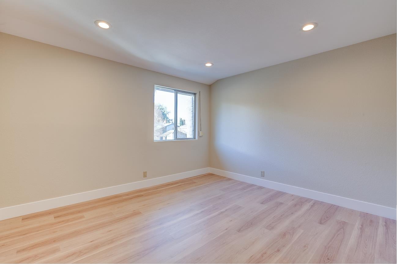 Detail Gallery Image 23 of 32 For 6582 San Ignacio Ave, San Jose,  CA 95119 - 4 Beds | 2/1 Baths