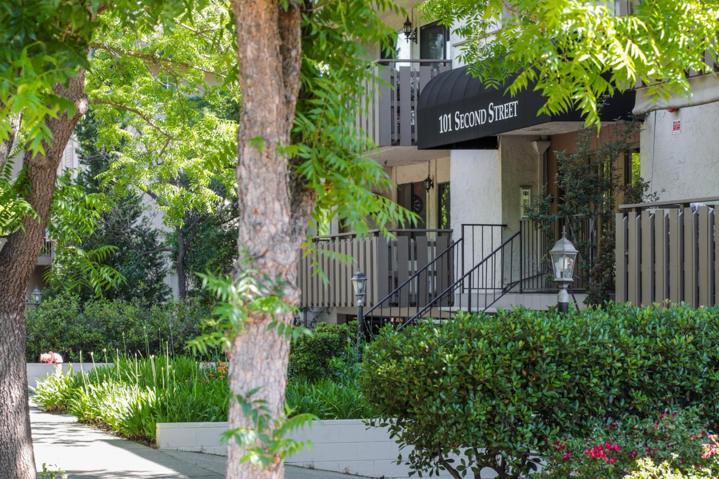 Detail Gallery Image 15 of 15 For 101 2nd St #2,  Los Altos,  CA 94022 - 1 Beds | 1 Baths