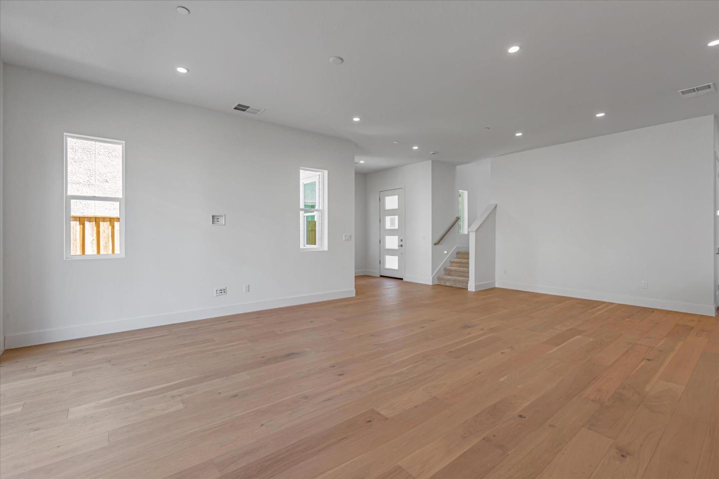 Detail Gallery Image 5 of 19 For 528 Lapis Ct, San Ramon,  CA 94583 - 4 Beds | 2/1 Baths