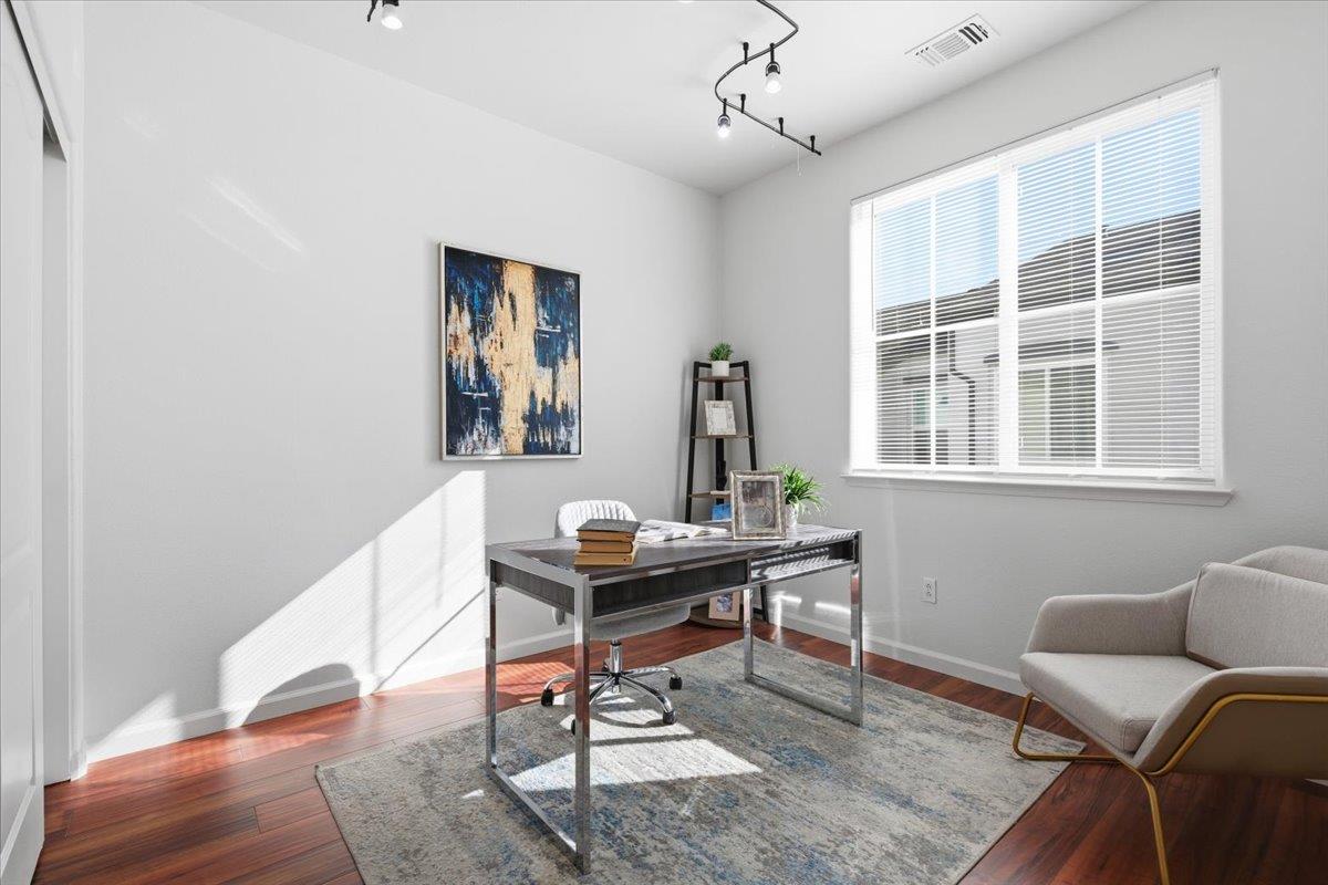 Detail Gallery Image 22 of 44 For 8831 Oliver Pl, Dublin,  CA 94568 - 4 Beds | 2/1 Baths