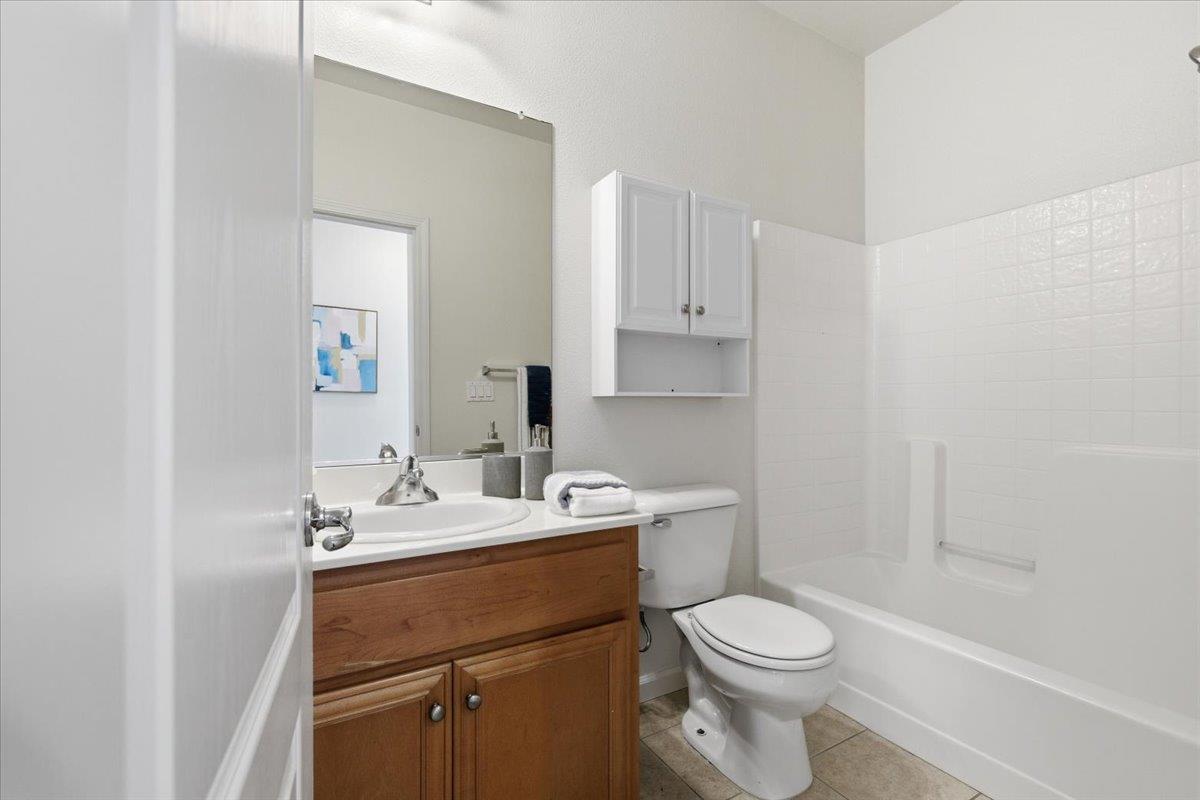 Detail Gallery Image 24 of 44 For 8831 Oliver Pl, Dublin,  CA 94568 - 4 Beds | 2/1 Baths