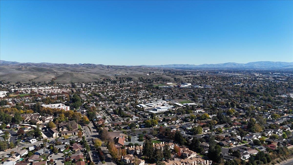 Detail Gallery Image 41 of 44 For 8831 Oliver Pl, Dublin,  CA 94568 - 4 Beds | 2/1 Baths