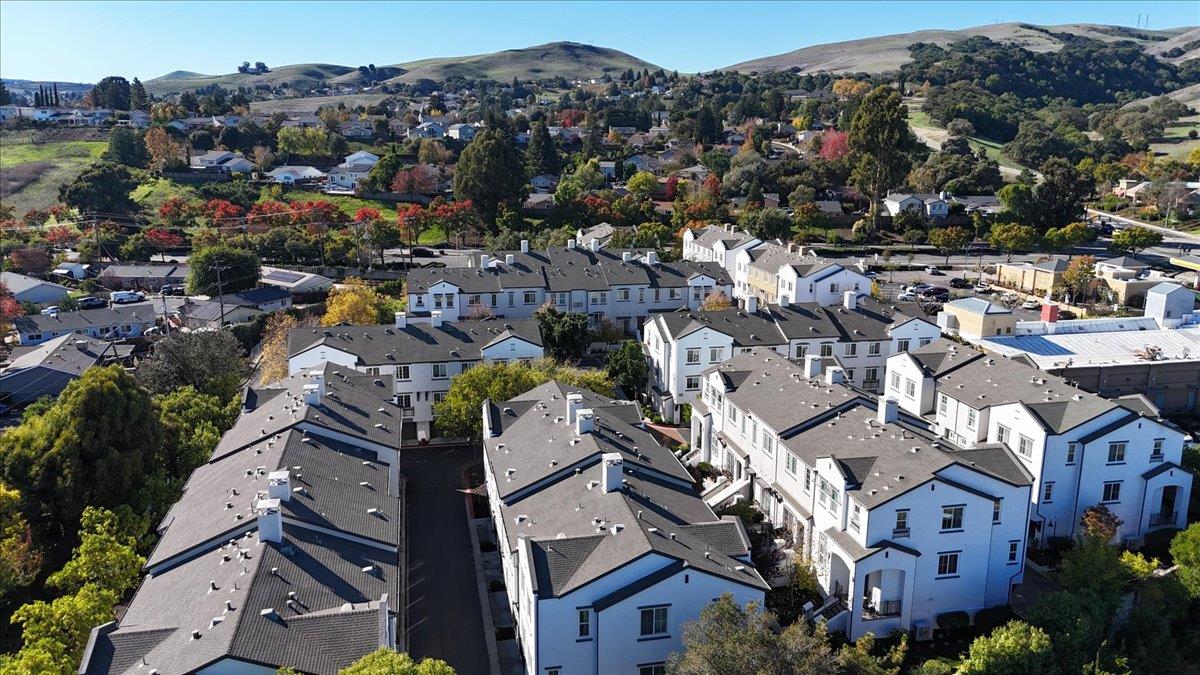 Detail Gallery Image 43 of 44 For 8831 Oliver Pl, Dublin,  CA 94568 - 4 Beds | 2/1 Baths