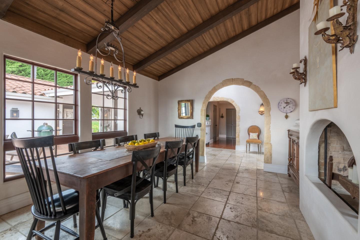 Detail Gallery Image 20 of 39 For 25430 Loma Robles Dr, Carmel,  CA 93923 - 3 Beds | 2/1 Baths