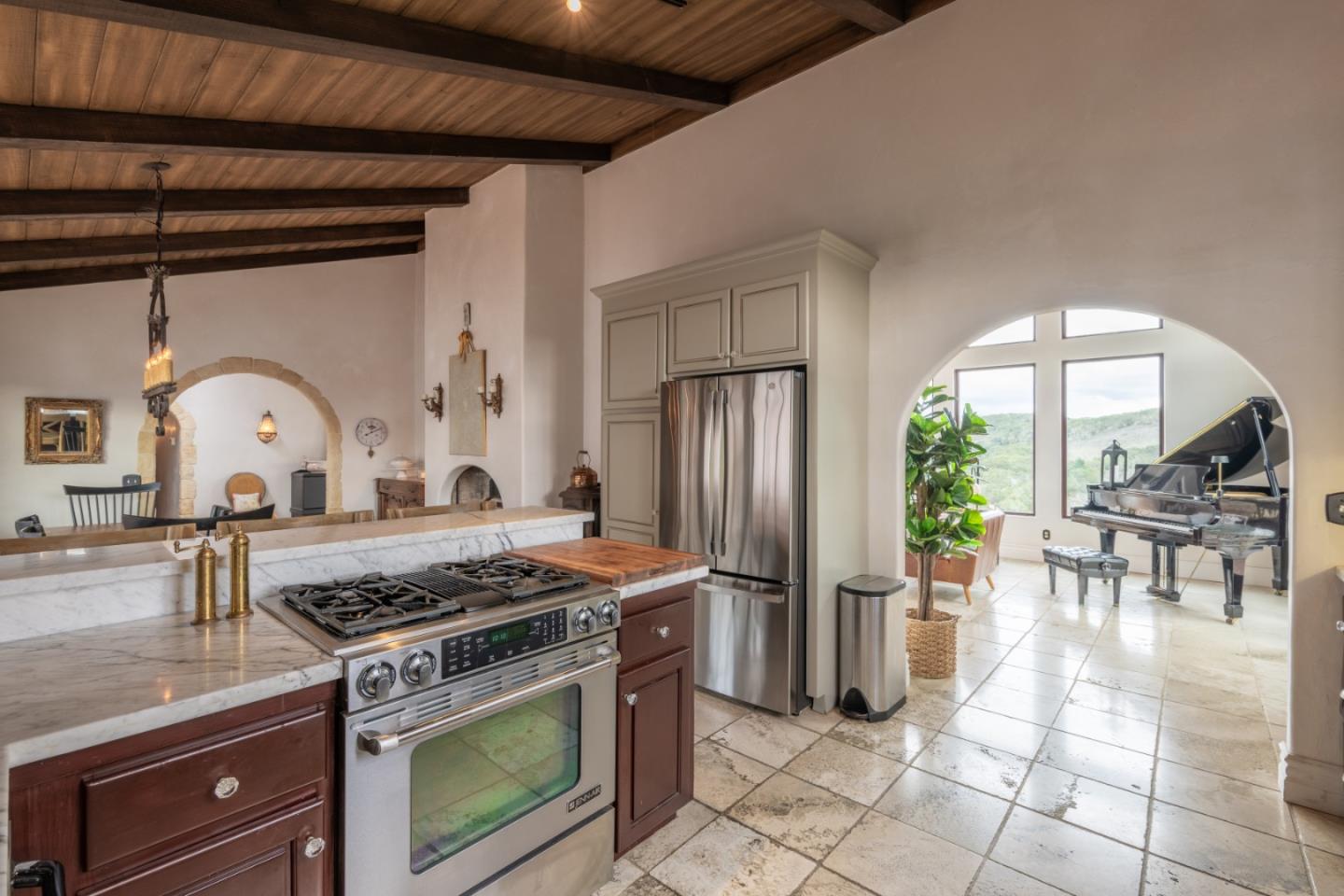 Detail Gallery Image 24 of 39 For 25430 Loma Robles Dr, Carmel,  CA 93923 - 3 Beds | 2/1 Baths