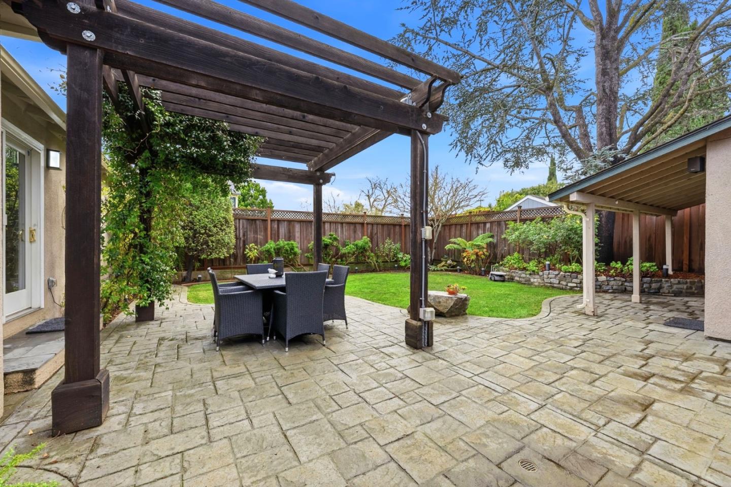 Detail Gallery Image 30 of 32 For 118 Alexander Ave, Redwood City,  CA 94061 - 2 Beds | 2 Baths