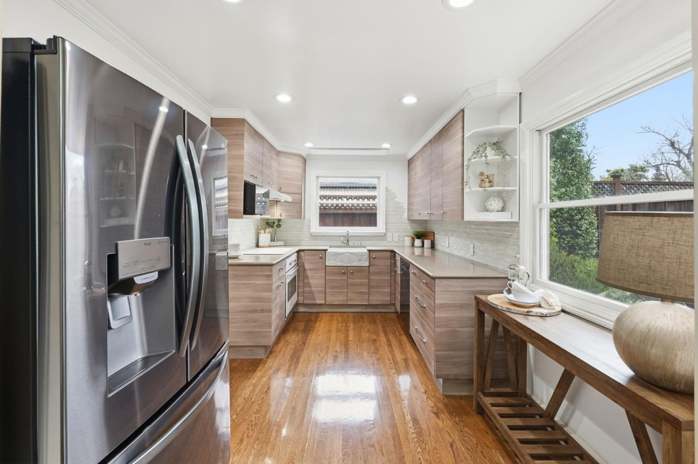 Detail Gallery Image 9 of 32 For 118 Alexander Ave, Redwood City,  CA 94061 - 2 Beds | 2 Baths