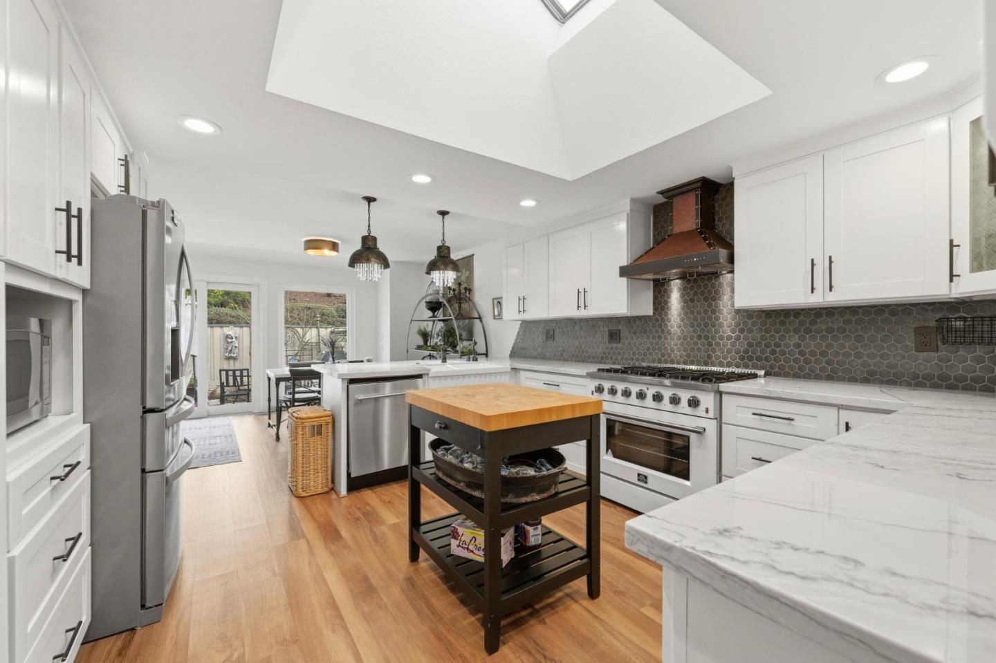 Detail Gallery Image 2 of 46 For 7112 via Portada, San Jose,  CA 95135 - 3 Beds | 2 Baths