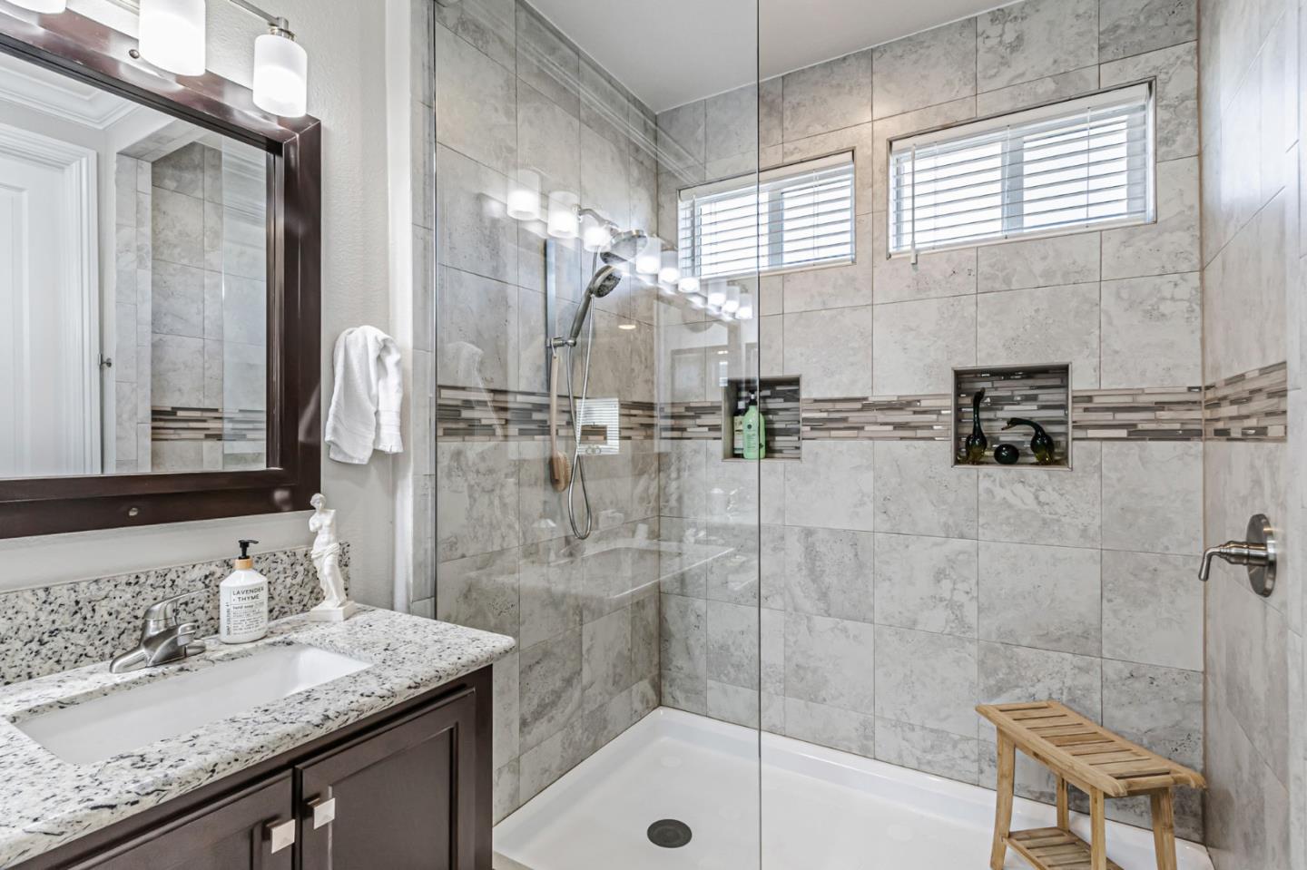 Detail Gallery Image 32 of 68 For 821 Villa Teresa Way #821,  San Jose,  CA 95123 - 3 Beds | 2 Baths