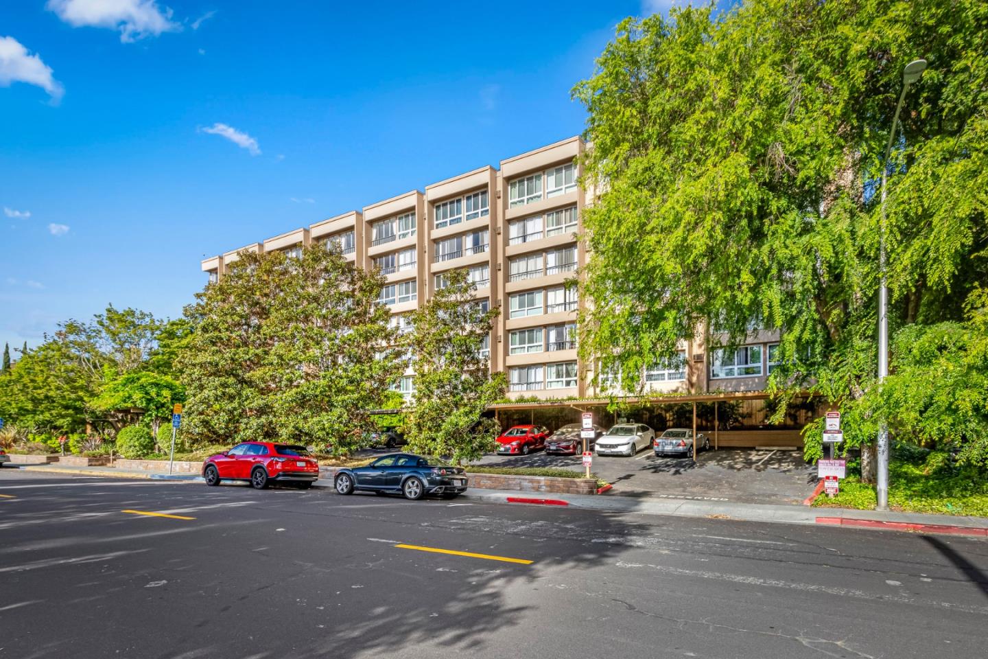 Detail Gallery Image 3 of 37 For 1700 Civic Center Dr #404,  Santa Clara,  CA 95050 - 1 Beds | 1 Baths