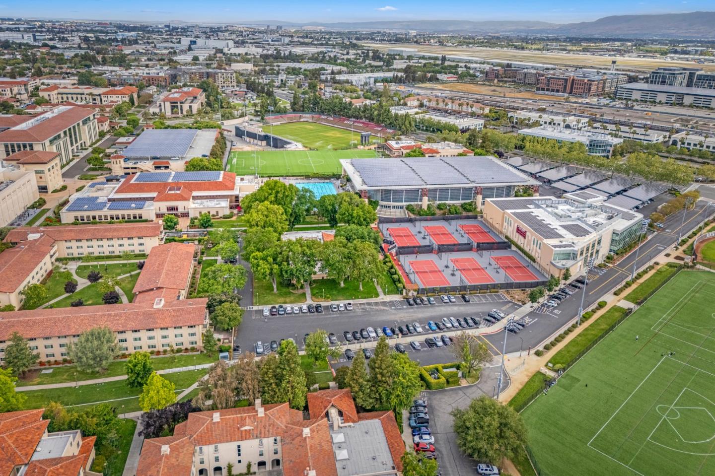 Detail Gallery Image 36 of 37 For 1700 Civic Center Dr #404,  Santa Clara,  CA 95050 - 1 Beds | 1 Baths