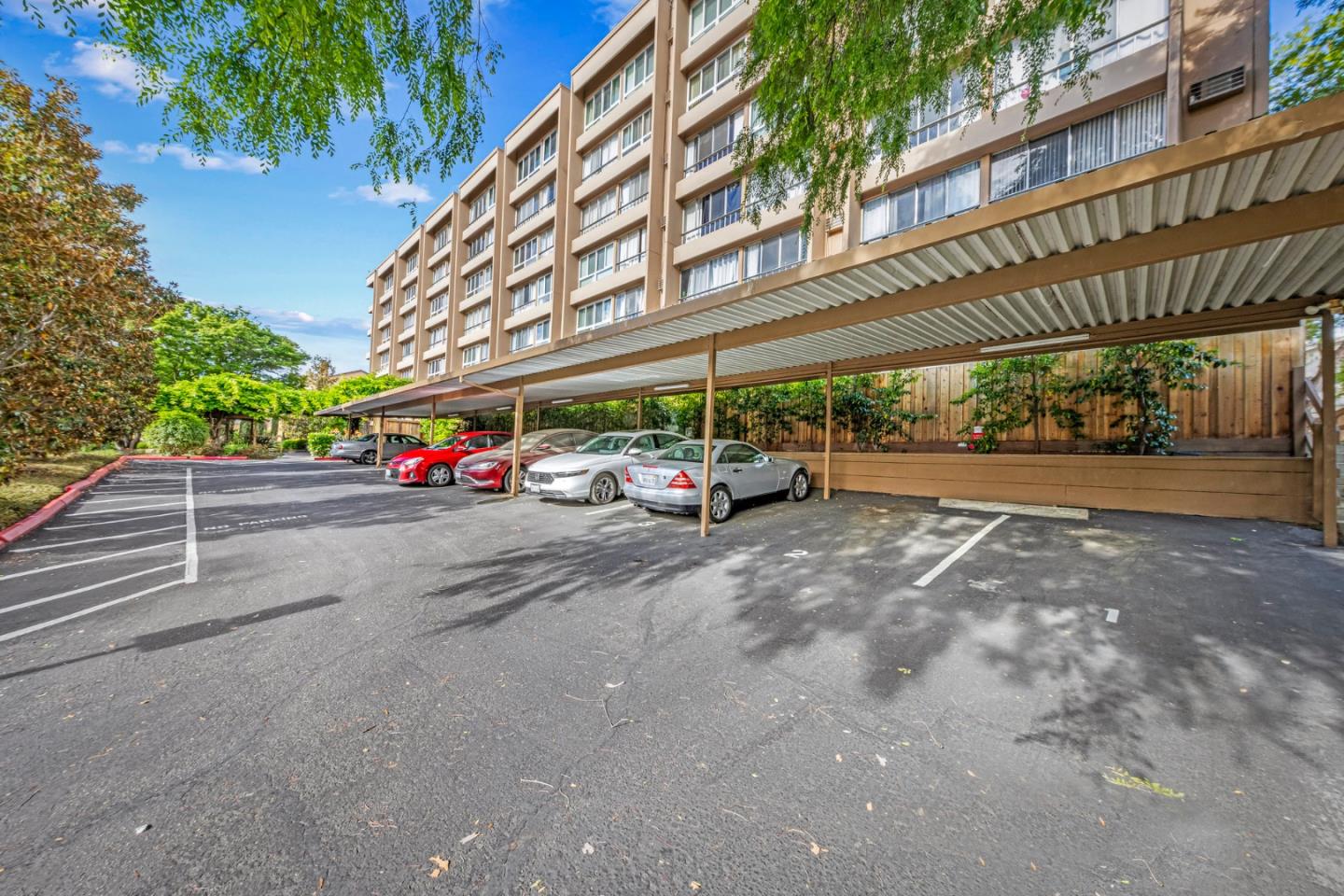 Detail Gallery Image 4 of 37 For 1700 Civic Center Dr #404,  Santa Clara,  CA 95050 - 1 Beds | 1 Baths