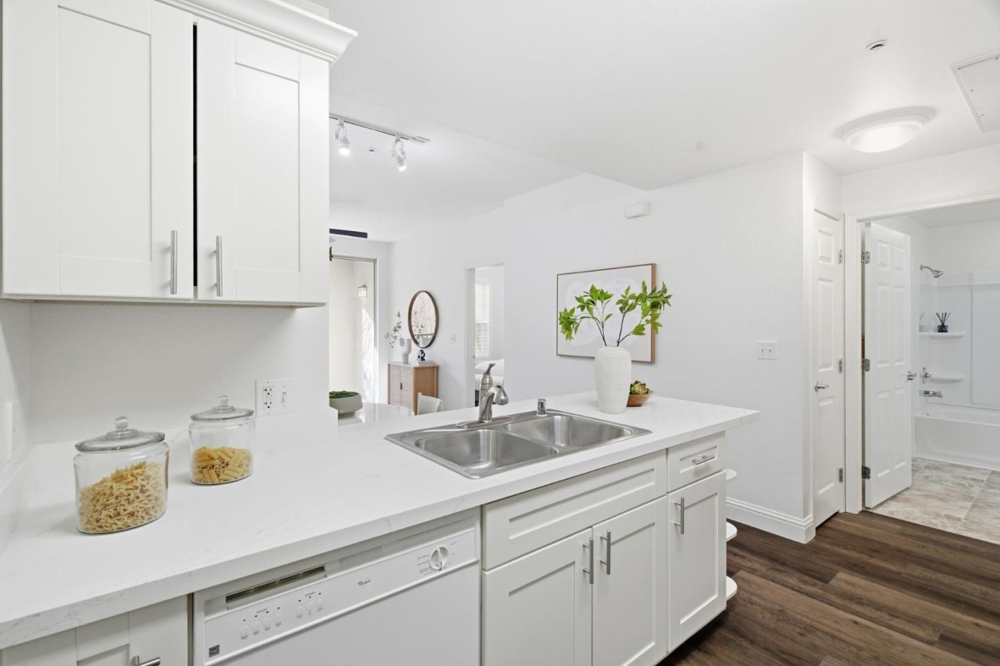 Detail Gallery Image 6 of 26 For 1550 Technology Dr #3084,  San Jose,  CA 95110 - 1 Beds | 1 Baths