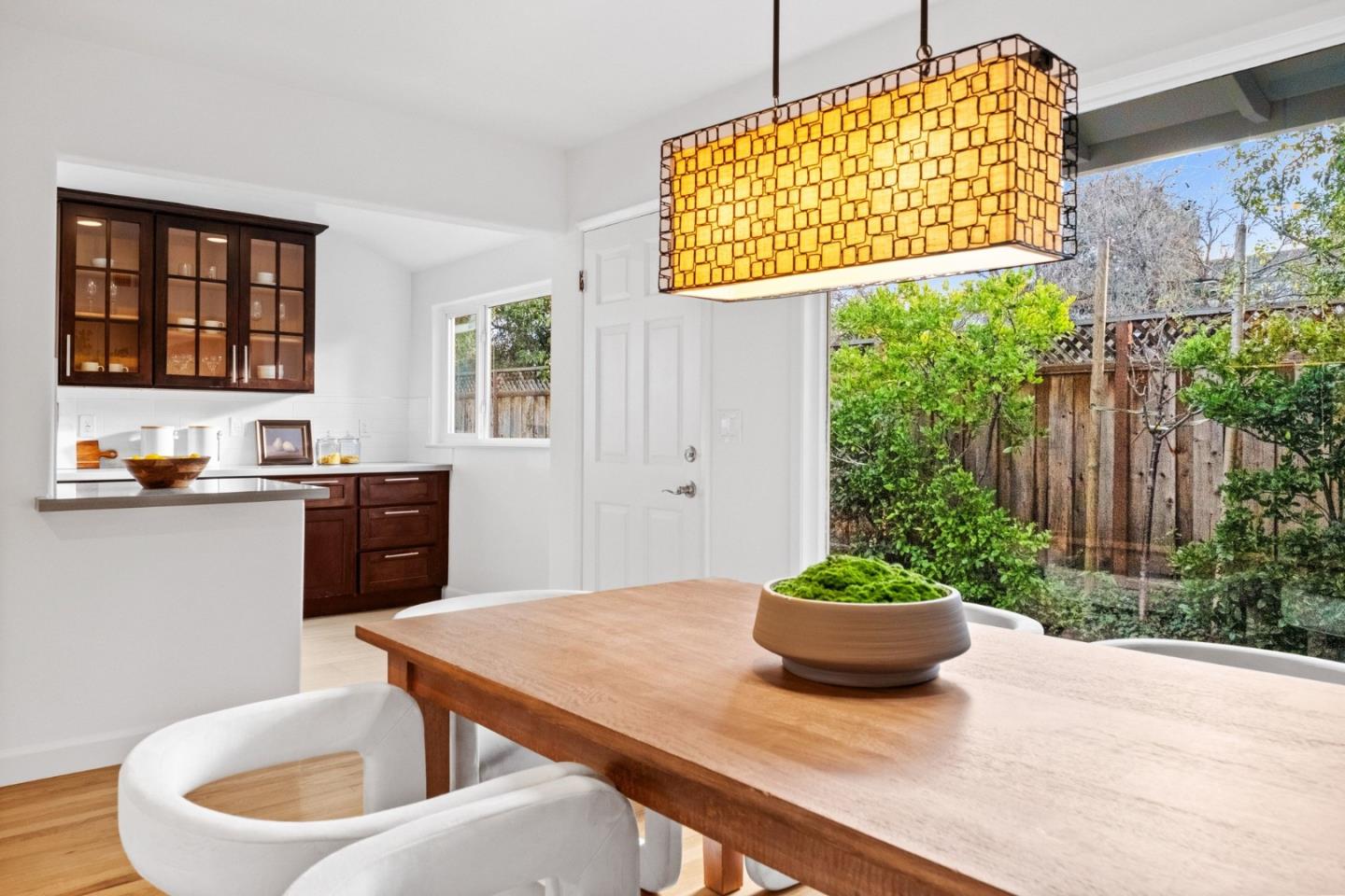 Detail Gallery Image 10 of 40 For 225 Lauella Ct, Mountain View,  CA 94041 - 3 Beds | 2 Baths