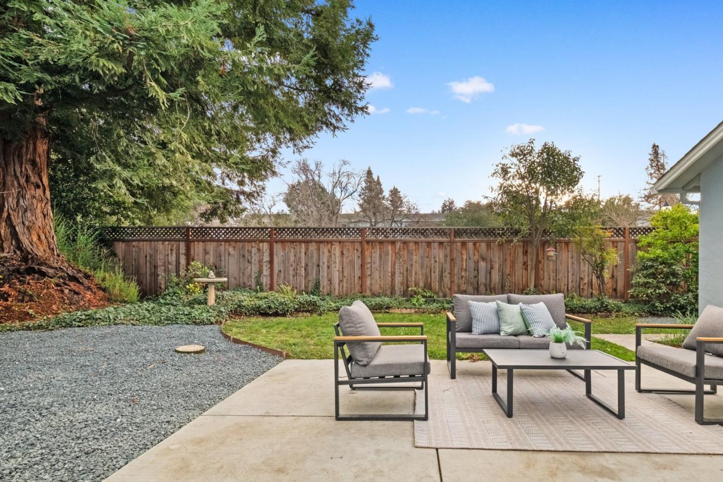 Detail Gallery Image 31 of 40 For 225 Lauella Ct, Mountain View,  CA 94041 - 3 Beds | 2 Baths