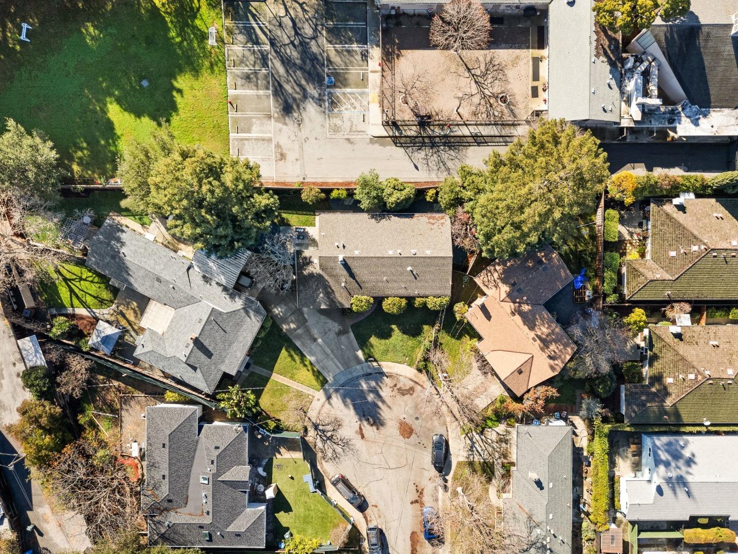 Detail Gallery Image 37 of 40 For 225 Lauella Ct, Mountain View,  CA 94041 - 3 Beds | 2 Baths