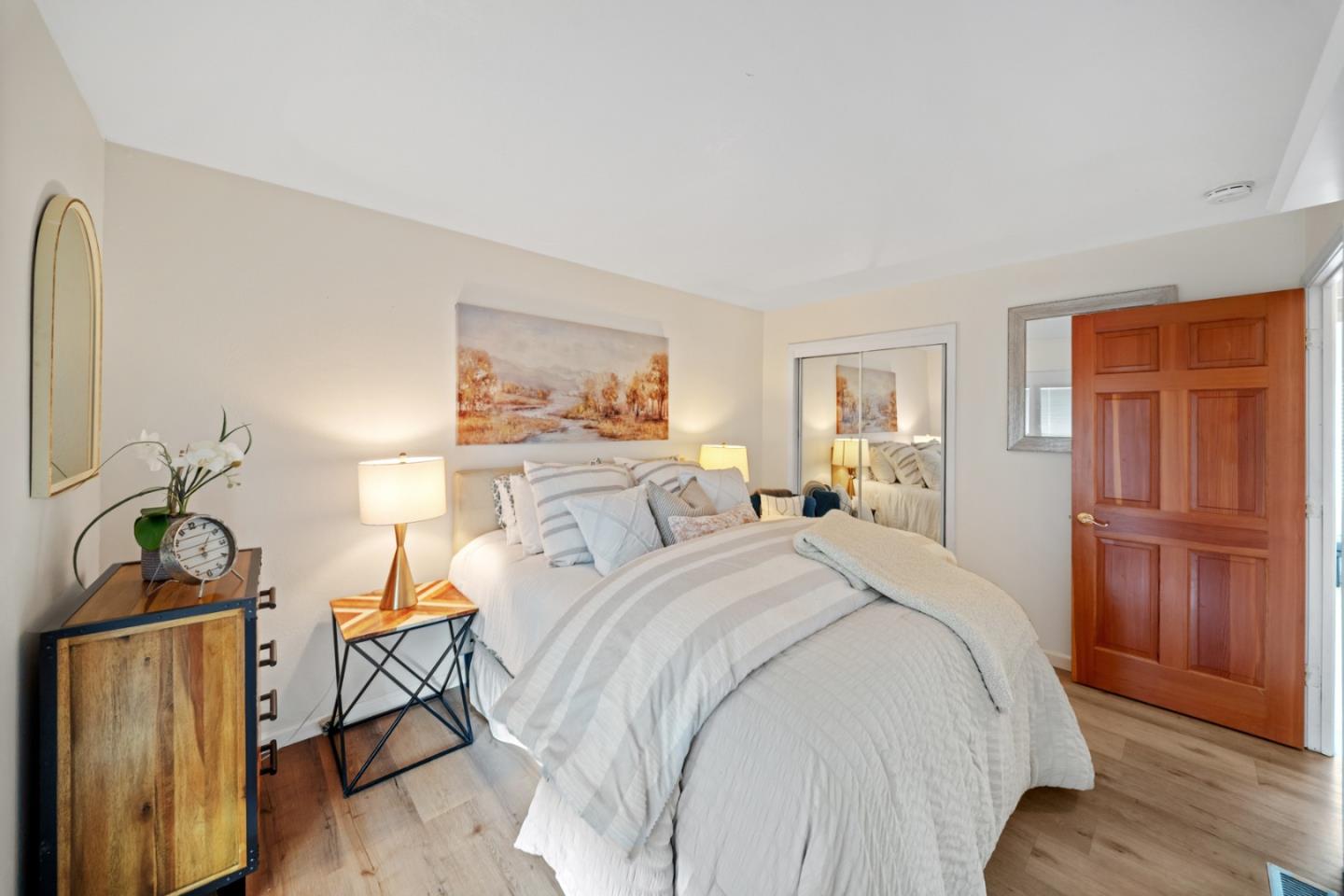 Detail Gallery Image 27 of 55 For 1050 Yosemite Dr, Pacifica,  CA 94044 - 4 Beds | 3 Baths