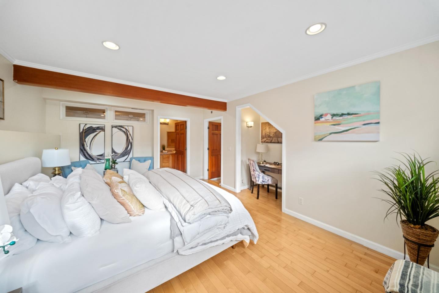 Detail Gallery Image 31 of 55 For 1050 Yosemite Dr, Pacifica,  CA 94044 - 4 Beds | 3 Baths