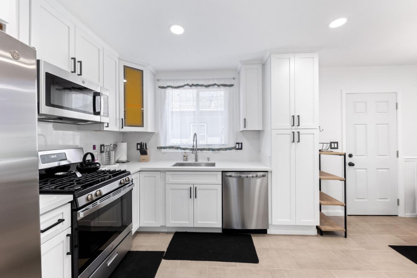 Detail Gallery Image 21 of 36 For 348 Maud Ave, San Leandro,  CA 94577 - 2 Beds | 2 Baths