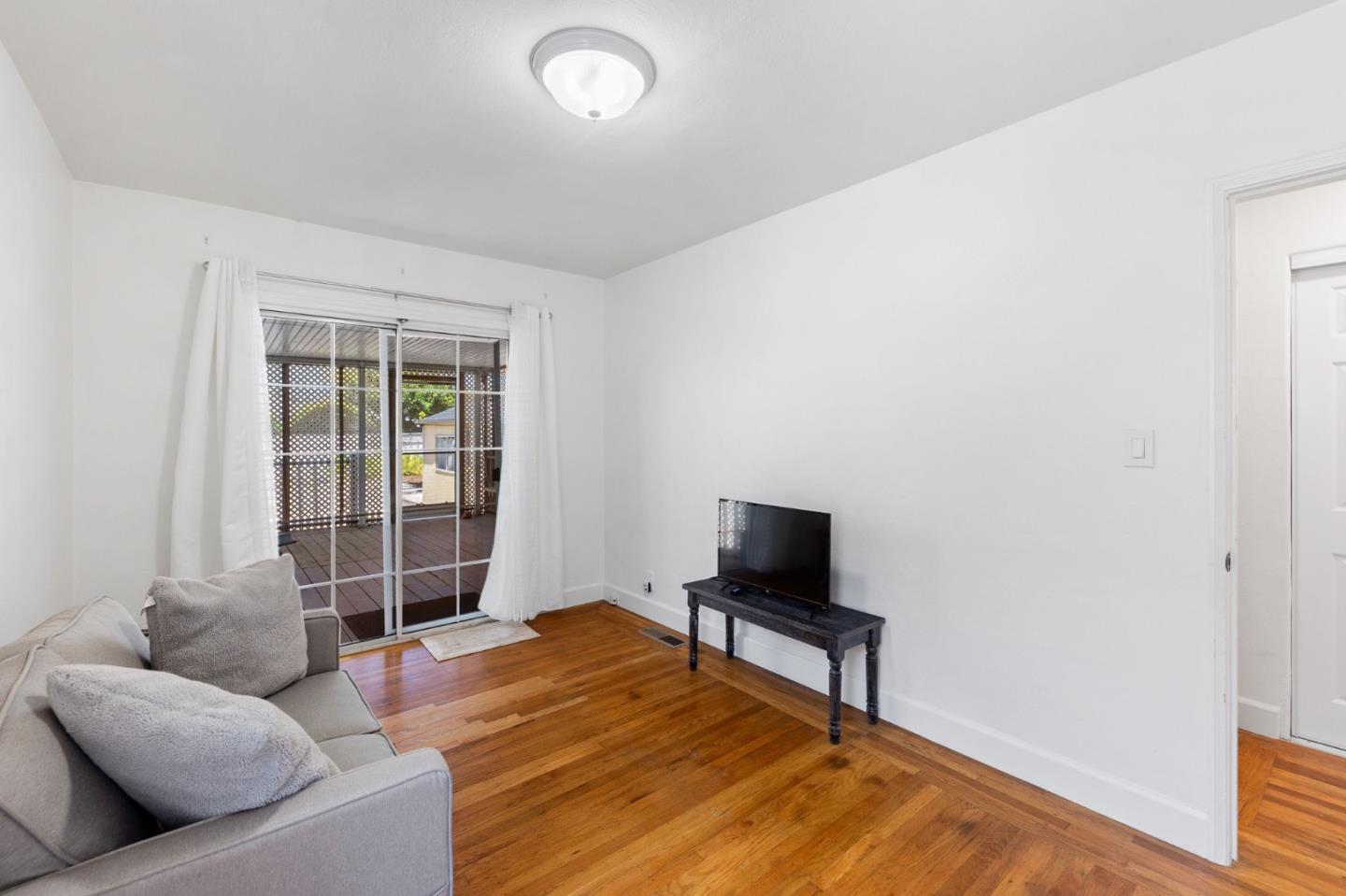 Detail Gallery Image 33 of 36 For 348 Maud Ave, San Leandro,  CA 94577 - 2 Beds | 2 Baths