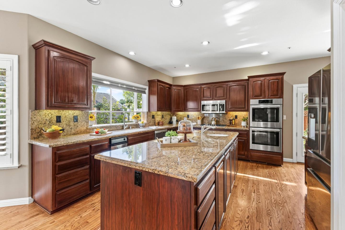 Detail Gallery Image 14 of 110 For 17426 Belletto Dr, Morgan Hill,  CA 95037 - 4 Beds | 4 Baths