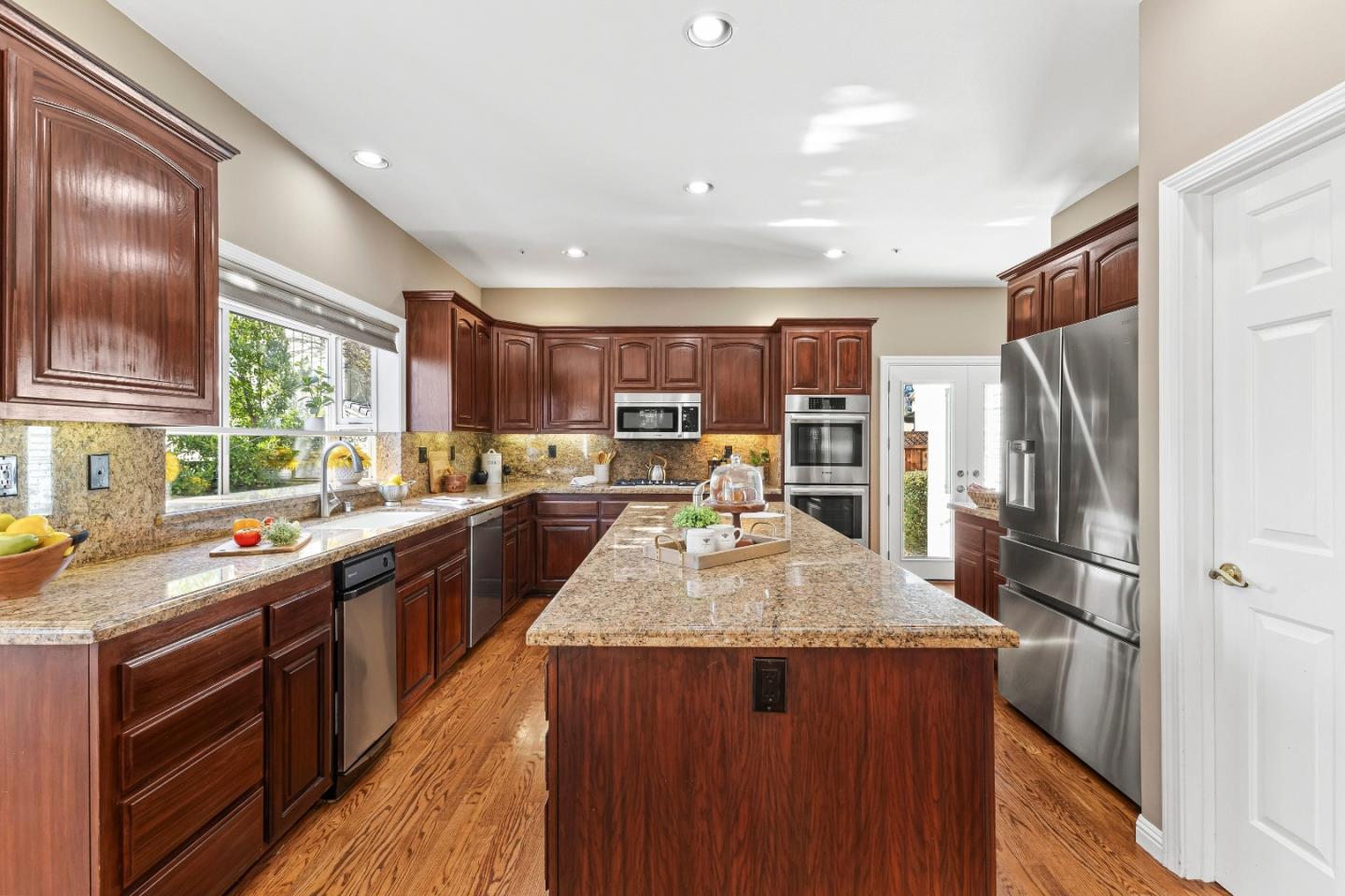 Detail Gallery Image 15 of 110 For 17426 Belletto Dr, Morgan Hill,  CA 95037 - 4 Beds | 4 Baths