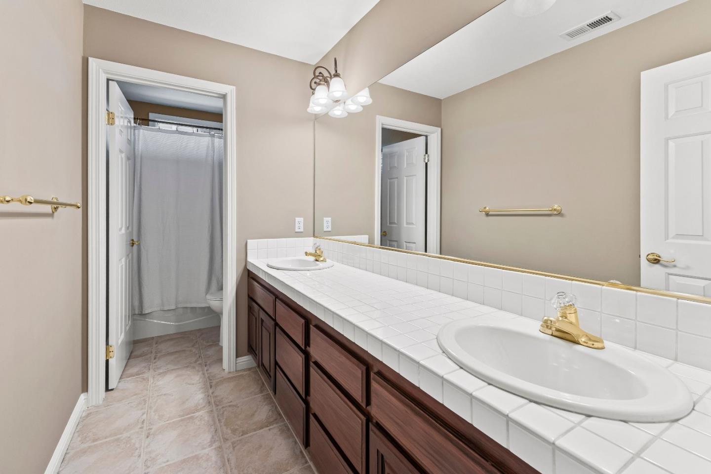 Detail Gallery Image 43 of 110 For 17426 Belletto Dr, Morgan Hill,  CA 95037 - 4 Beds | 4 Baths