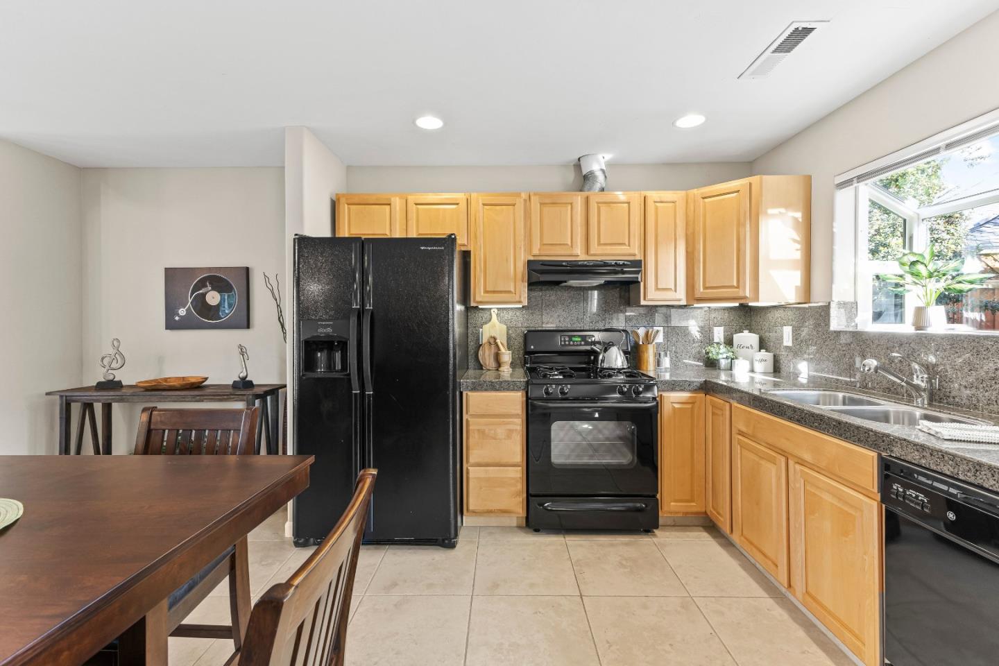 Detail Gallery Image 64 of 110 For 17426 Belletto Dr, Morgan Hill,  CA 95037 - 4 Beds | 4 Baths