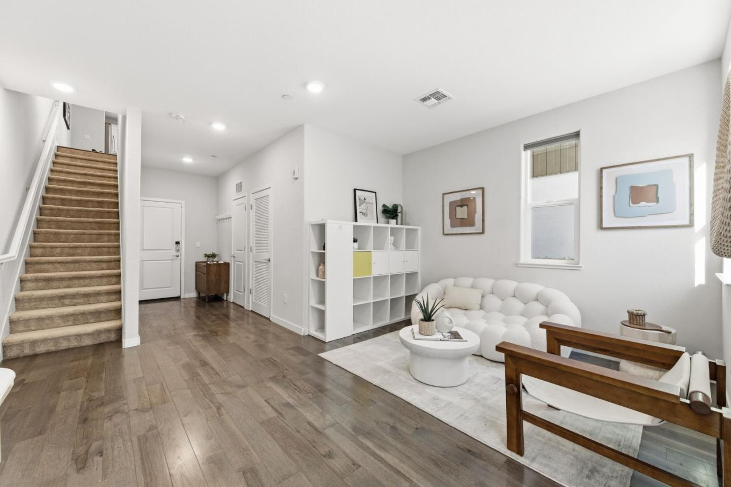 Photo #5: ML82030532 Listing: Photo #5