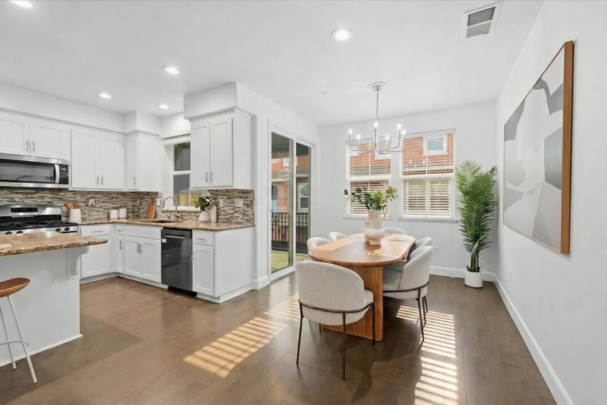 Detail Gallery Image 8 of 71 For 38940 Spicebush Pl, Newark,  CA 94560 - 3 Beds | 3/1 Baths