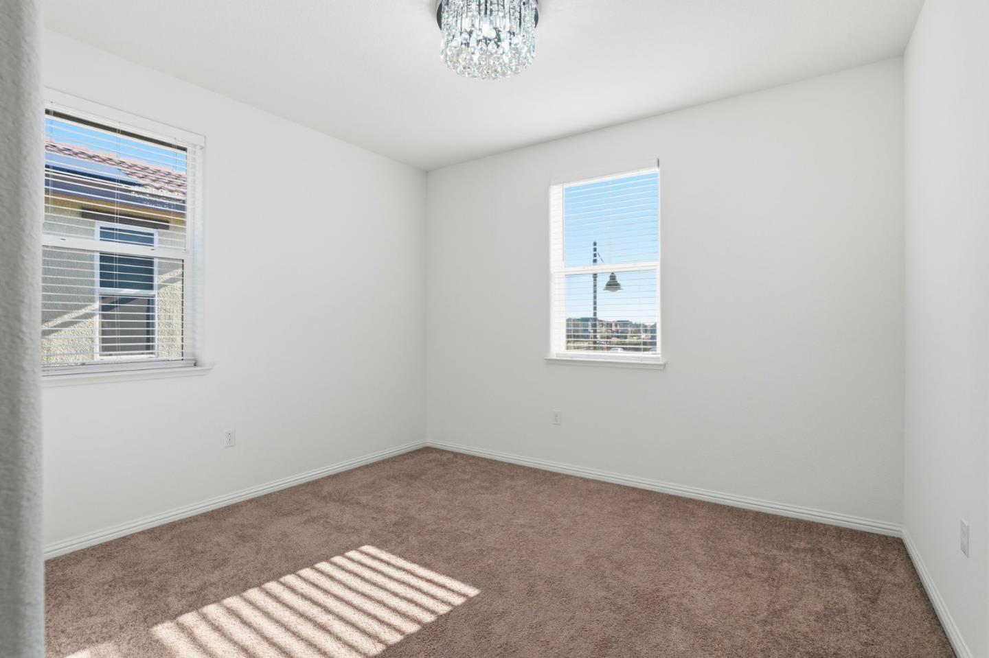 Detail Gallery Image 18 of 21 For 2733 Penrose Ln, Lathrop,  CA 95330 - 5 Beds | 3 Baths