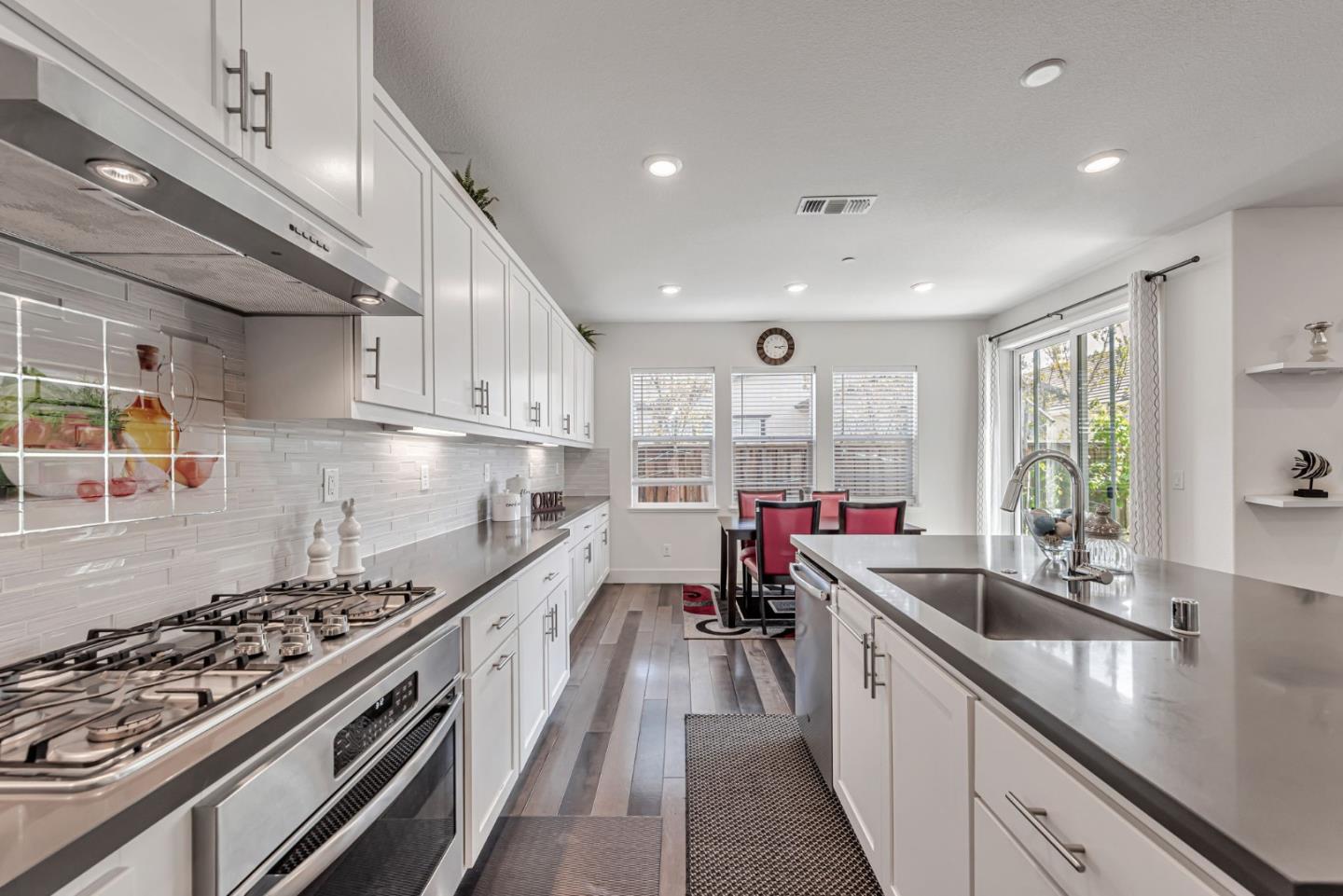 Detail Gallery Image 12 of 64 For 232 via Encanto, San Ramon,  CA 94583 - 4 Beds | 3 Baths