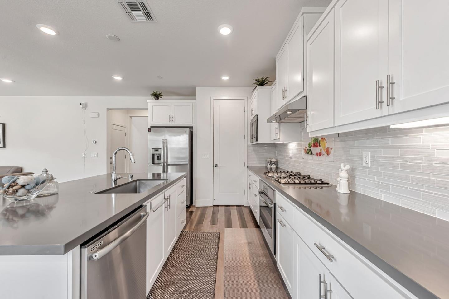 Detail Gallery Image 16 of 64 For 232 via Encanto, San Ramon,  CA 94583 - 4 Beds | 3 Baths