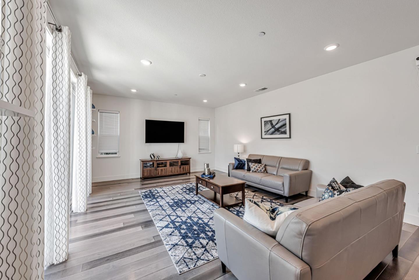 Detail Gallery Image 5 of 64 For 232 via Encanto, San Ramon,  CA 94583 - 4 Beds | 3 Baths