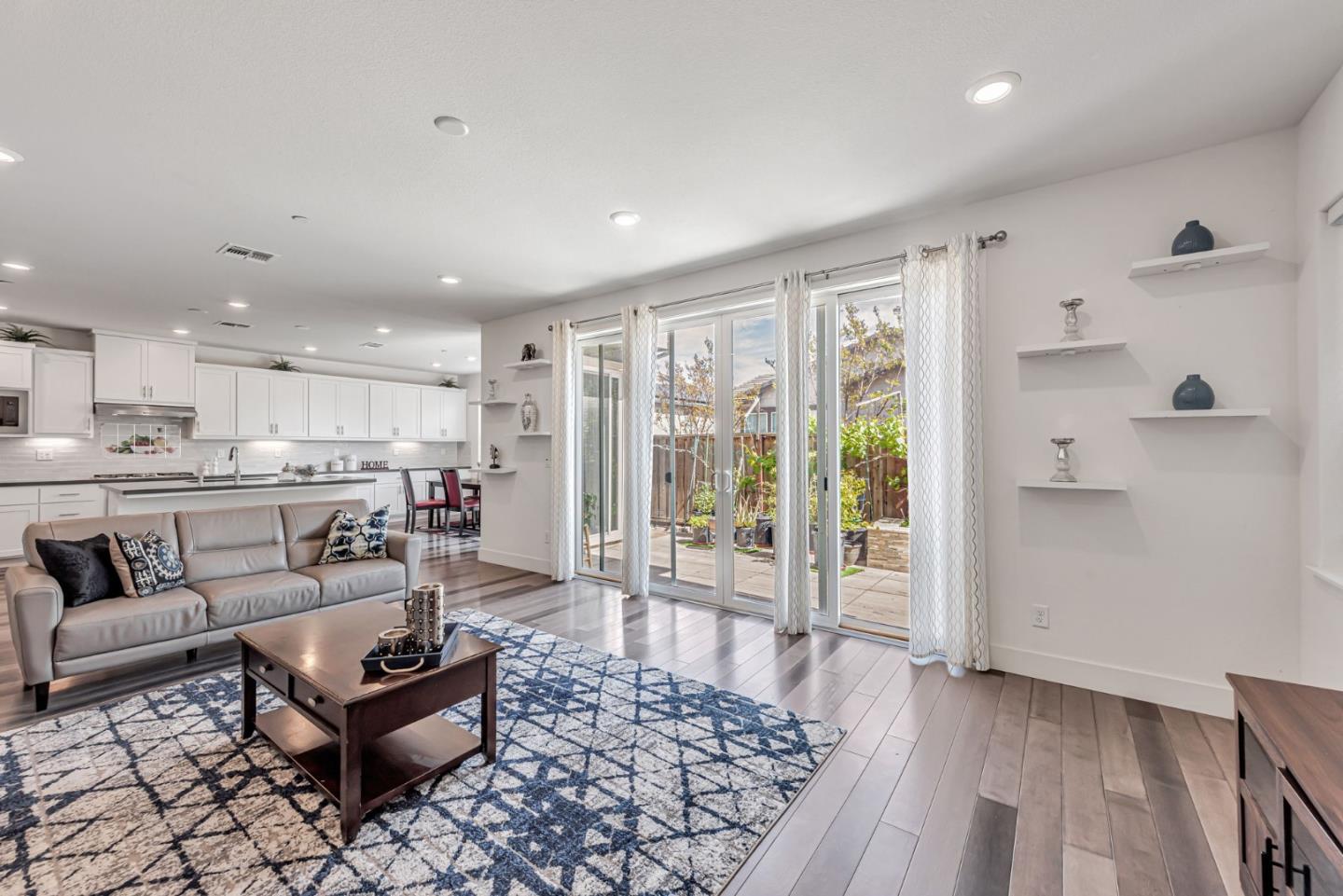 Detail Gallery Image 9 of 64 For 232 via Encanto, San Ramon,  CA 94583 - 4 Beds | 3 Baths