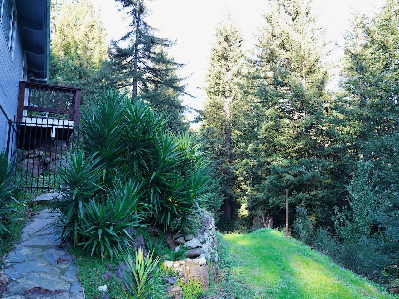 Detail Gallery Image 11 of 18 For 245 Northridge Dr, Scotts Valley,  CA 95066 - 4 Beds | 2/1 Baths