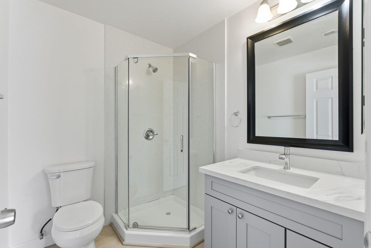 Detail Gallery Image 10 of 50 For 264 N 34th, San Jose,  CA 95116 - 8 Beds | 4 Baths