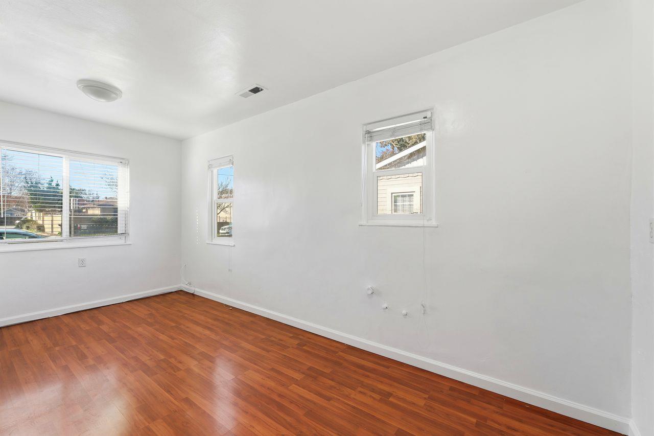 Detail Gallery Image 16 of 50 For 264 N 34th, San Jose,  CA 95116 - 8 Beds | 4 Baths