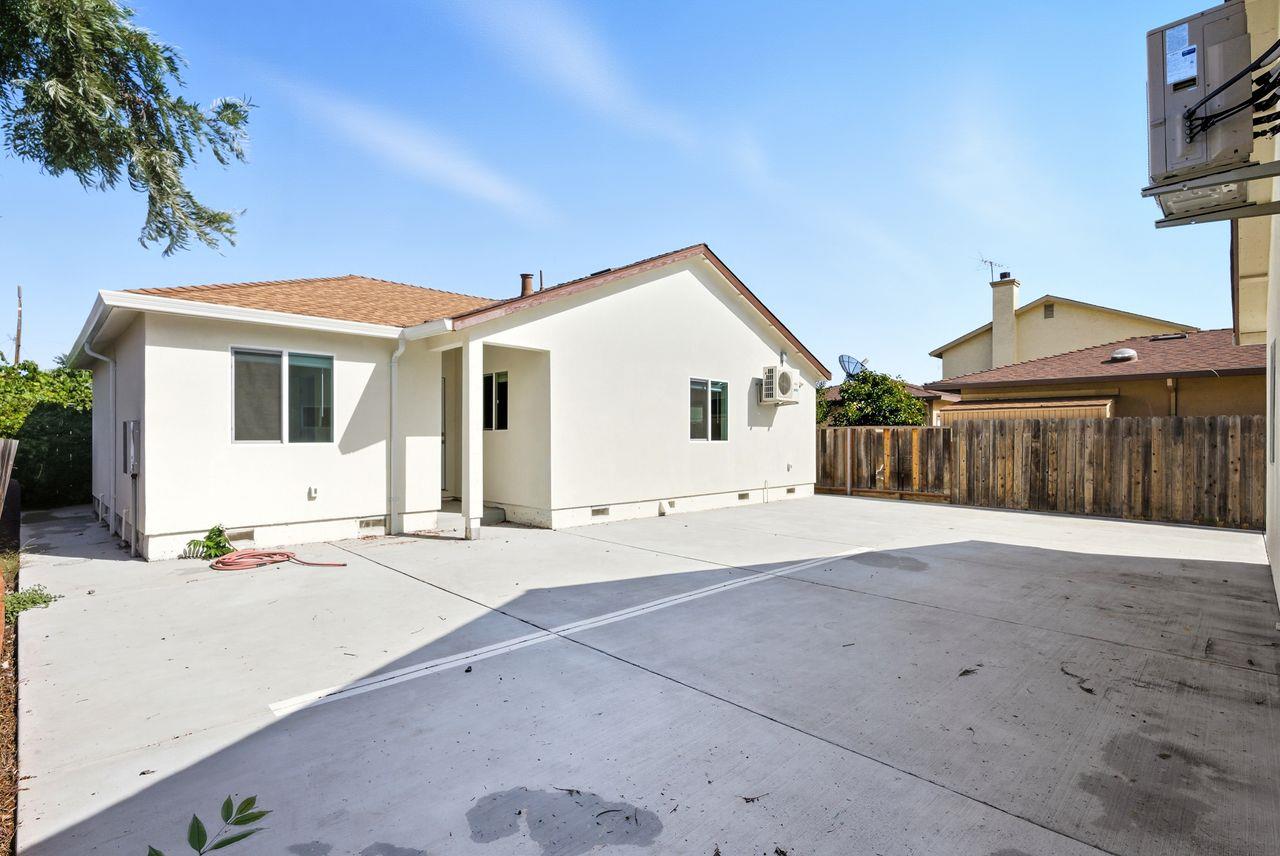 Detail Gallery Image 19 of 50 For 264 N 34th, San Jose,  CA 95116 - 8 Beds | 4 Baths