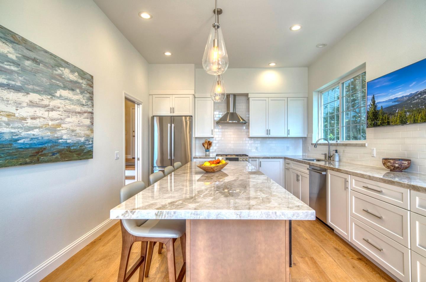 Detail Gallery Image 11 of 35 For 21 Merion Rd, Half Moon Bay,  CA 94019 - 3 Beds | 2/1 Baths