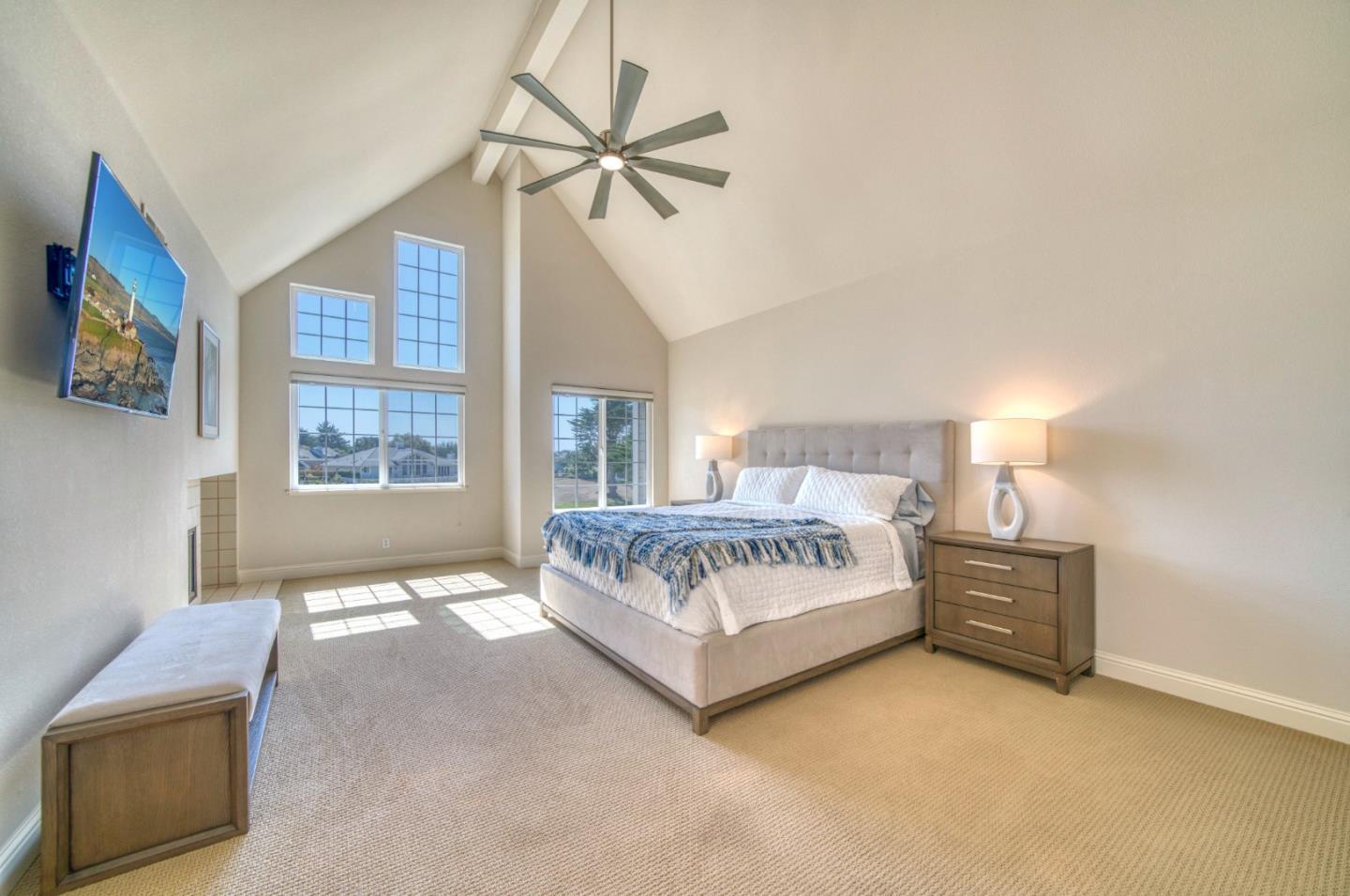 Detail Gallery Image 18 of 35 For 21 Merion Rd, Half Moon Bay,  CA 94019 - 3 Beds | 2/1 Baths